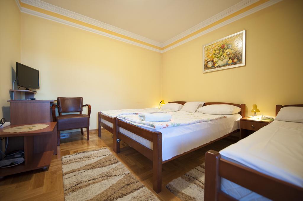 Guest House Pansion 10 Cetinje Room photo